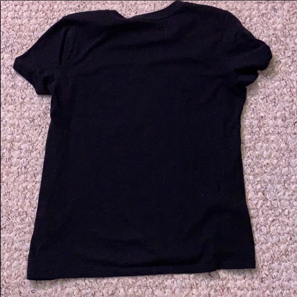 2 Calvin Klein t-shirts - Picture 3 of 7